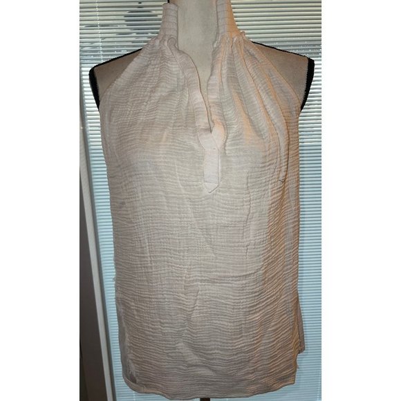 Red Haute White Sleeveless Blouse -- NWT -- SMALL - Picture 1 of 10